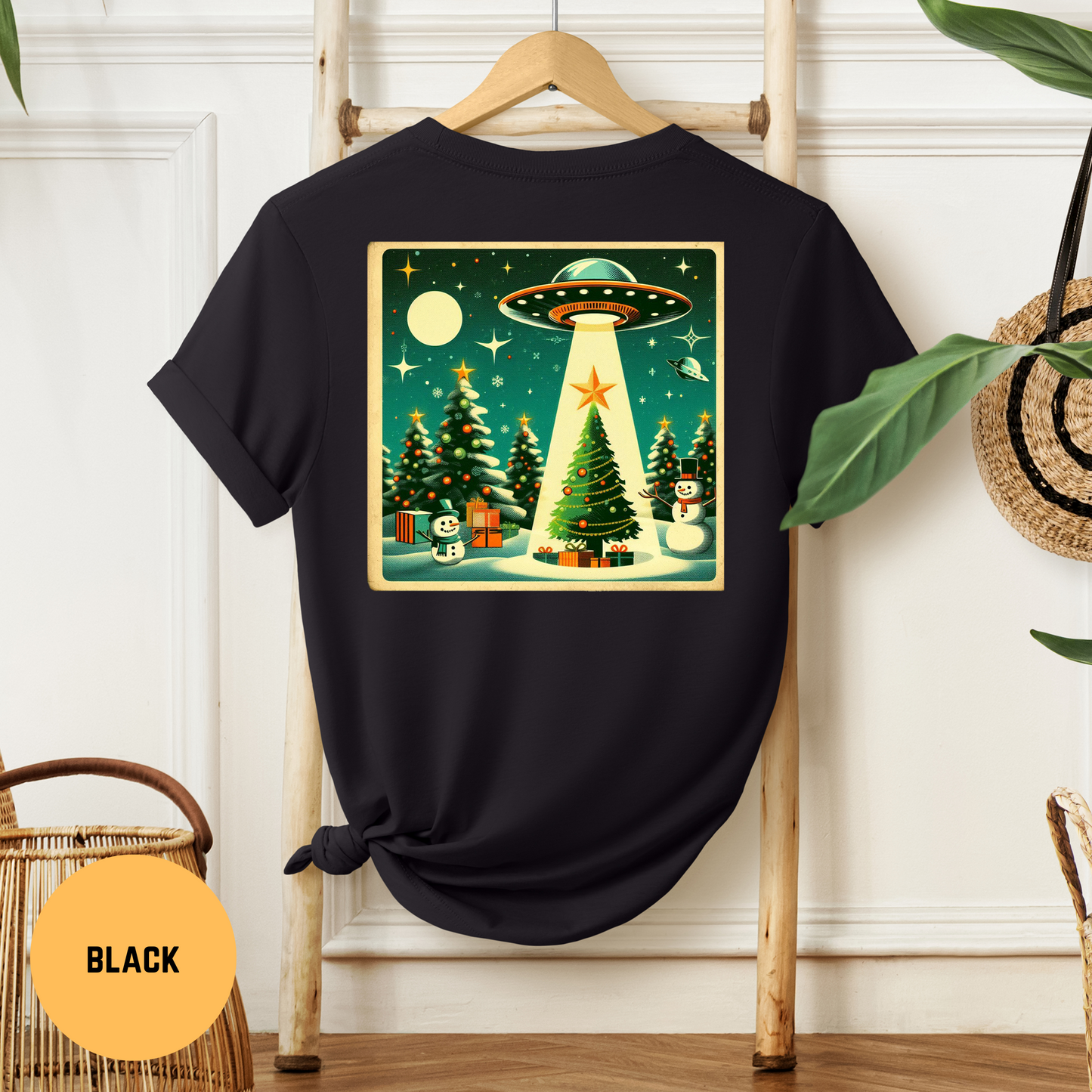 Funny Alien Christmas Shirt, Guys Seasons Greetings T-Shirt, Men's Christmas Tee, Alien Abduction Christmas Tee